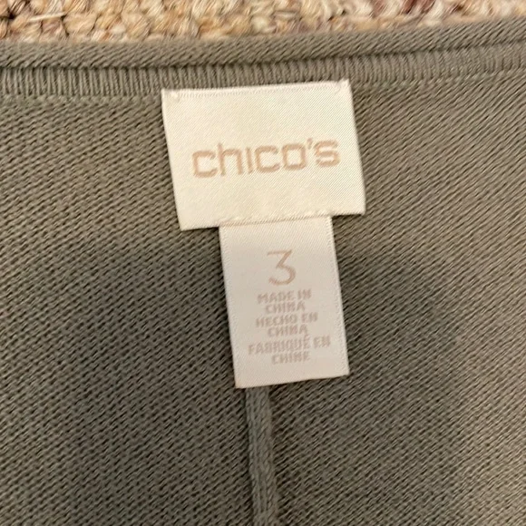 Chico’s sage green v-neck sweater tunic (size 3) - Picture 7 of 8